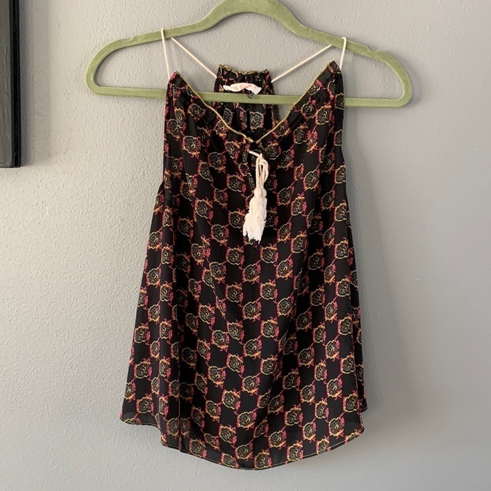 Le Sample Halter Tank Black Patterned